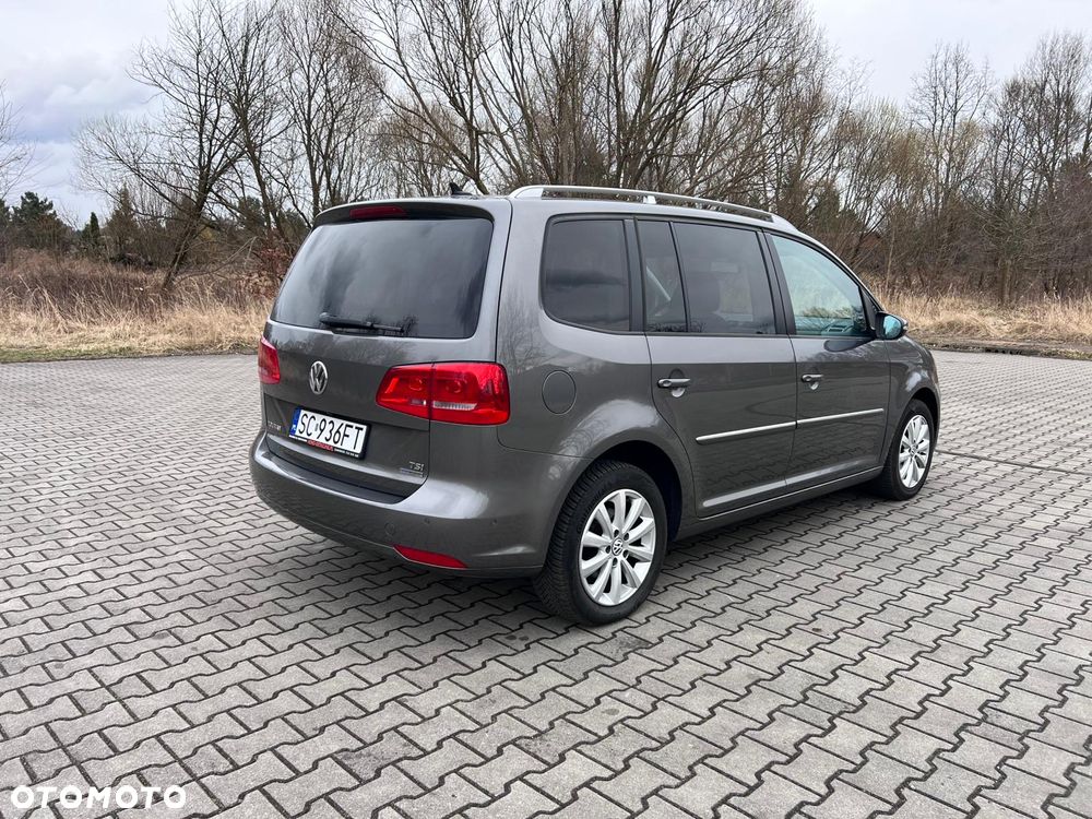 Volkswagen Touran 1.2 TSI STYLE - 3