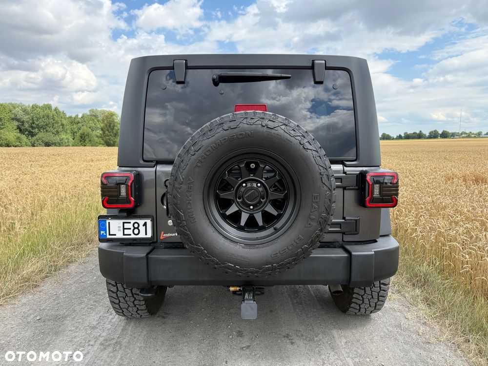 Jeep Wrangler - 5