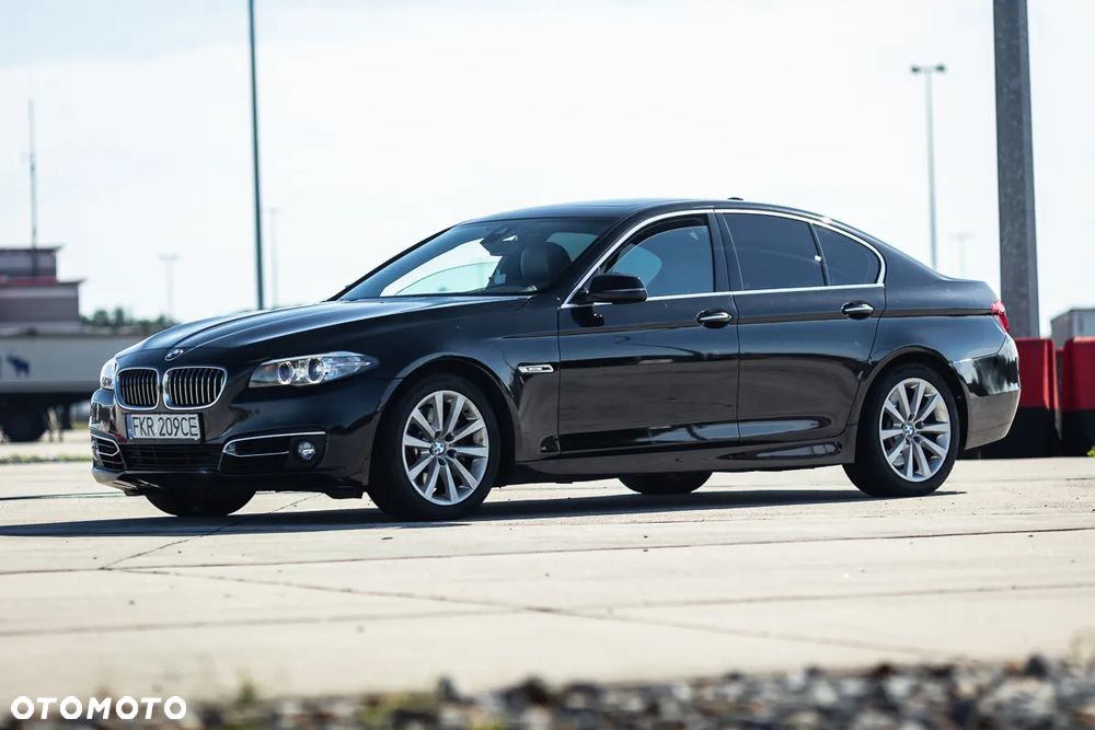BMW Seria 5 530d Luxury Line - 9