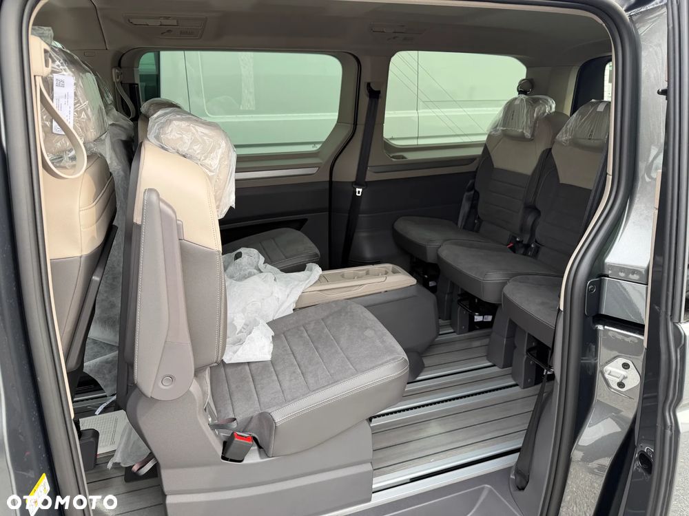 Volkswagen Multivan 1.5 eHybrid PHEV 180kW 4Motion L2 Edition DSG - 11