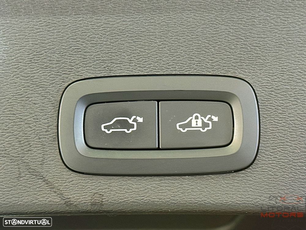 Volvo XC 40 1.5 T5 PHEV Momentum Plus - 12