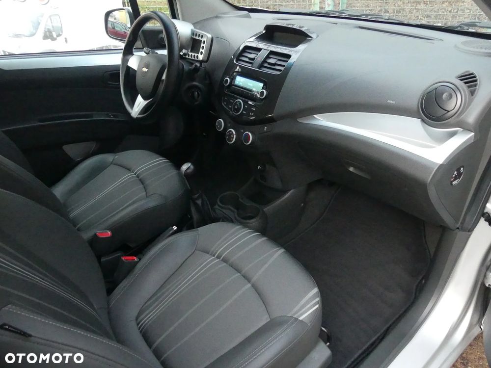Chevrolet Spark 1.0 LT - 6