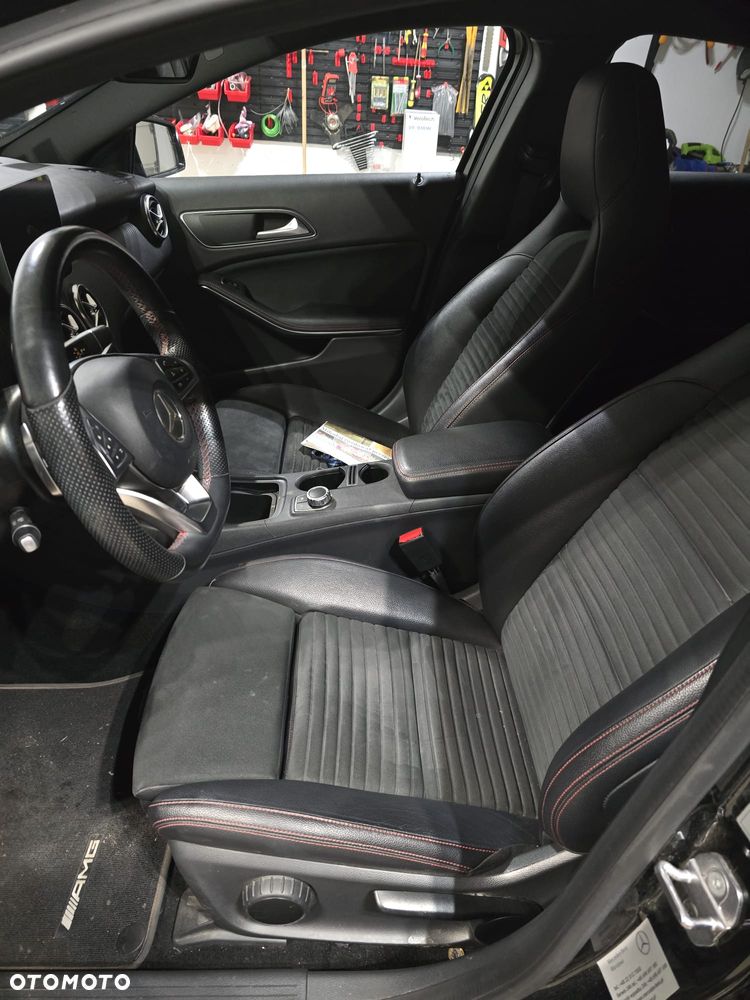 Mercedes-Benz Klasa A 220 4-Matic AMG Line - 2