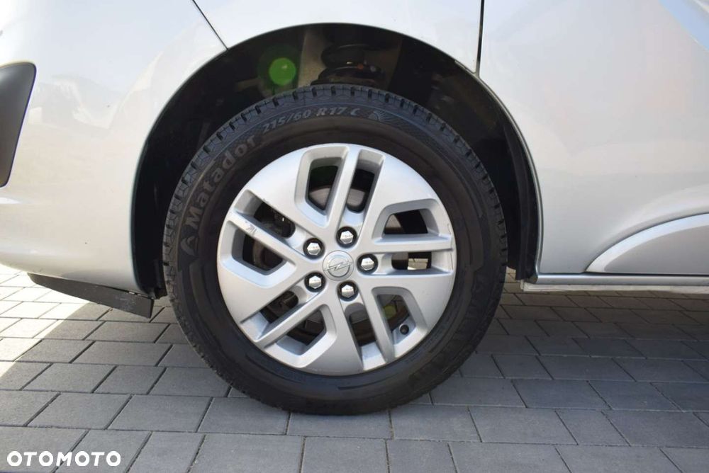 Opel Vivaro - 34