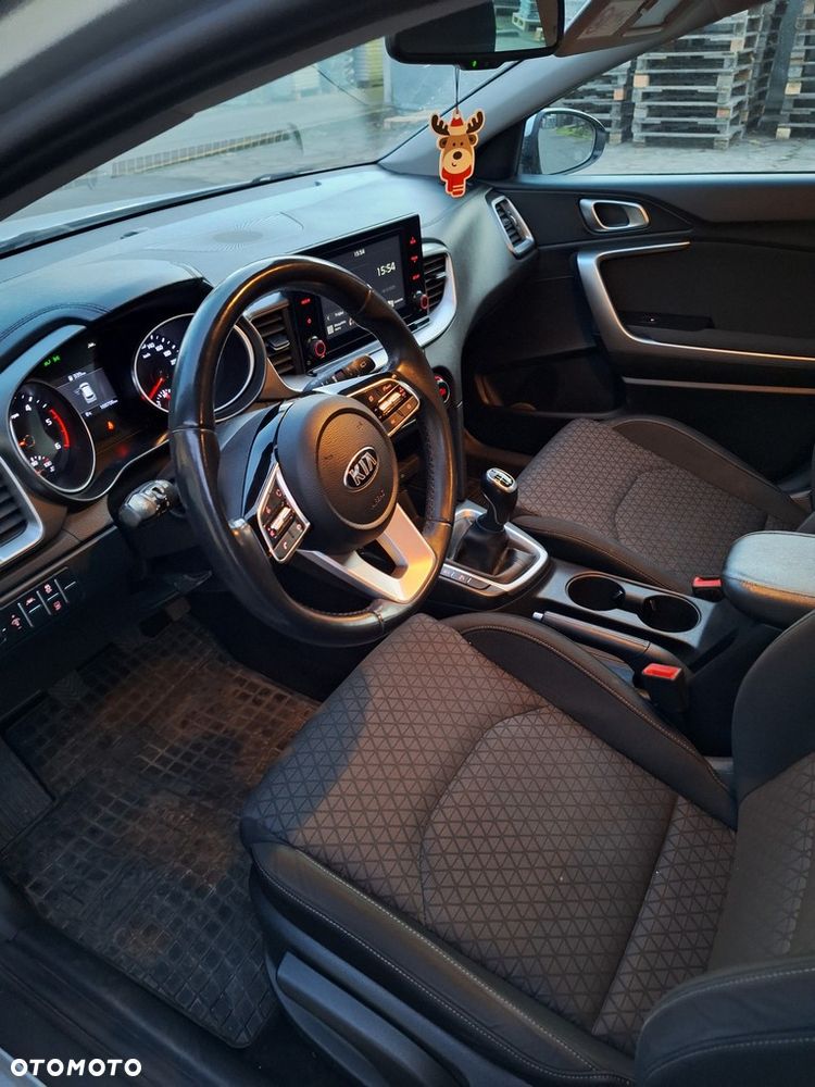 Kia Ceed 1.6 CRDi SCR M - 14