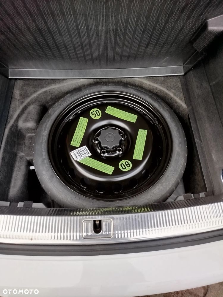 Audi A4 Avant 2.0 TDI DPF Ambiente - 11