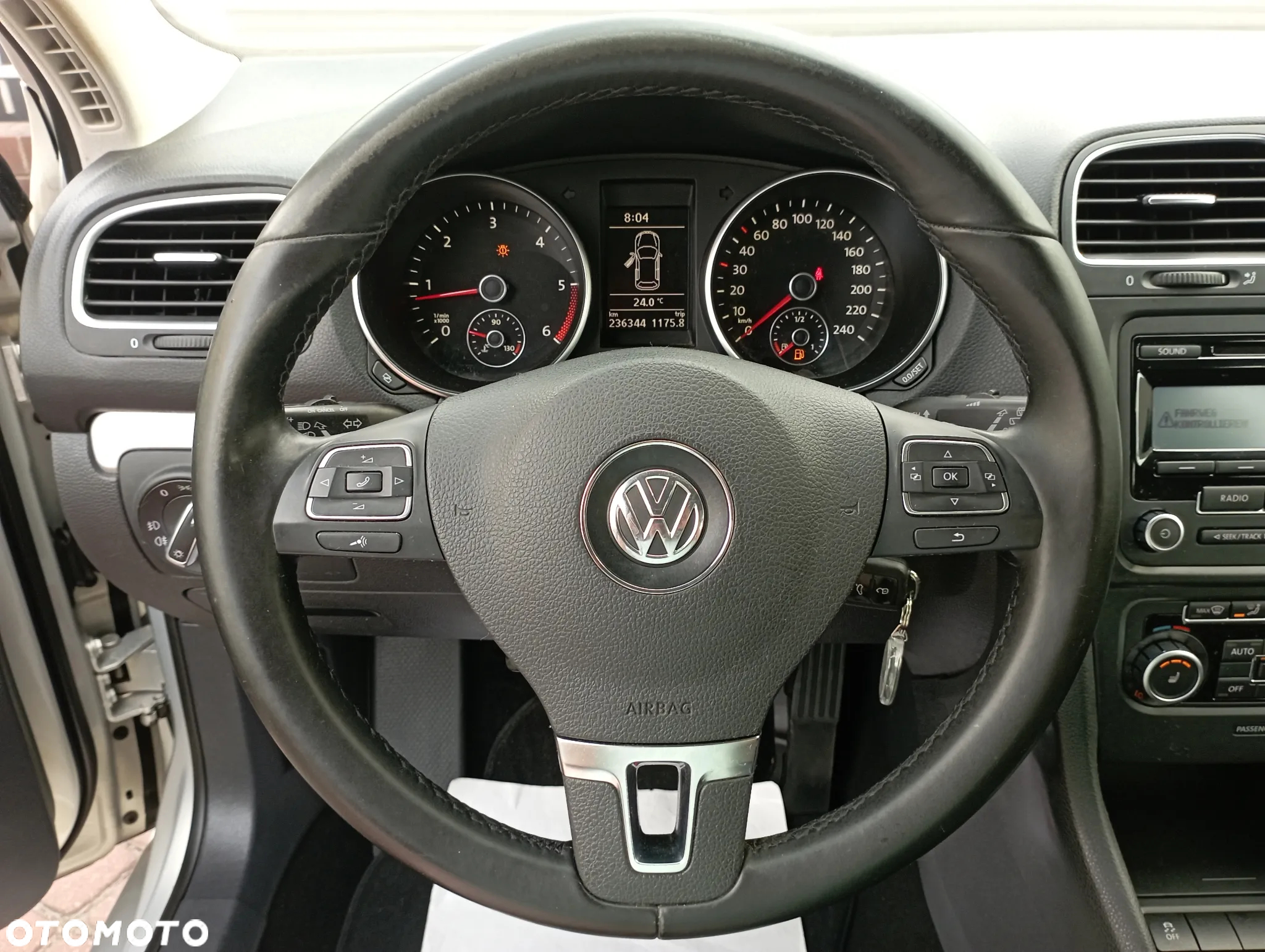 Volkswagen Golf VI 1.6 TDI Highline - 12