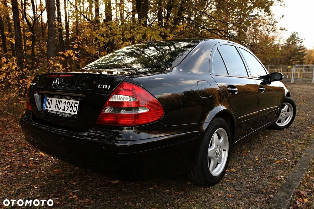 Mercedes-Benz Klasa E 220 T CDI Automatik Avantgarde - 23