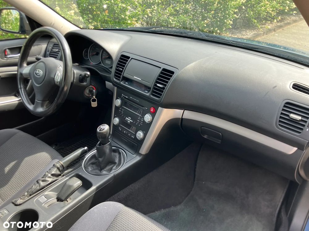 Subaru Legacy - 8
