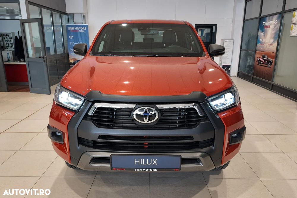 Toyota Hilux 2.8D 204CP 4x4 Double Cab AT Invincible - 2
