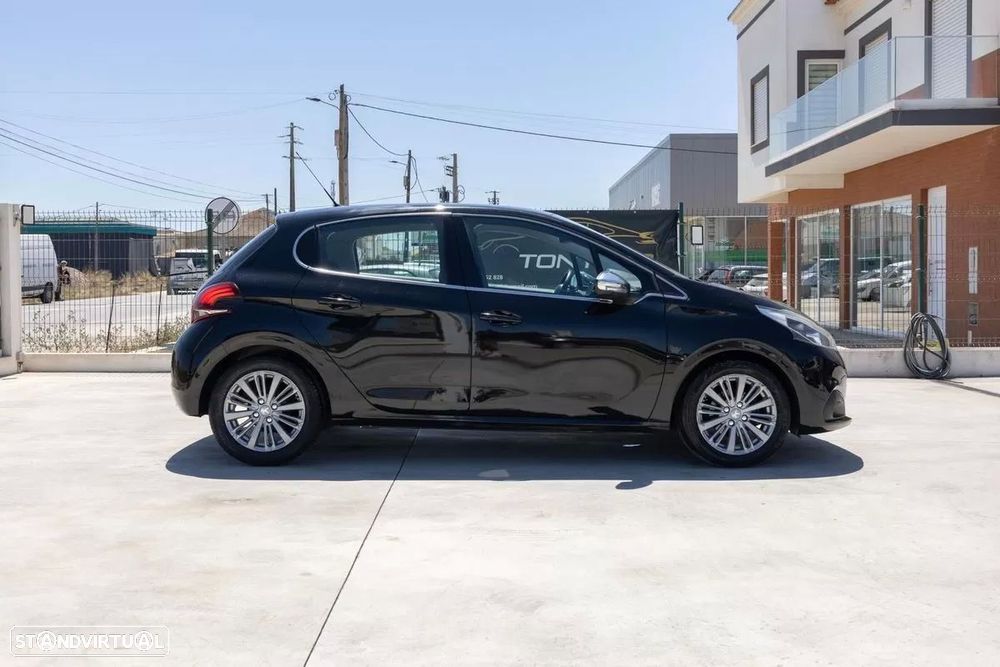 Peugeot 208 1.6 BlueHDi Allure - 12