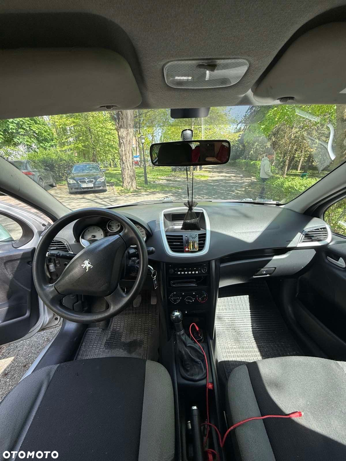 Peugeot 207 - 9