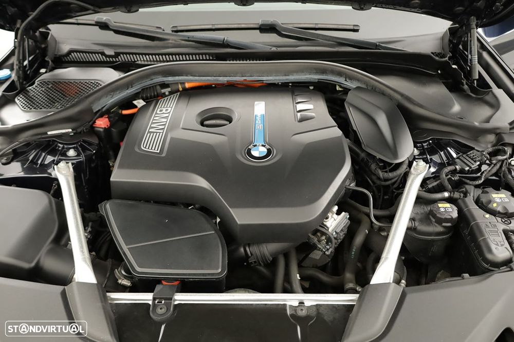 BMW 530 e Line Luxury - 24