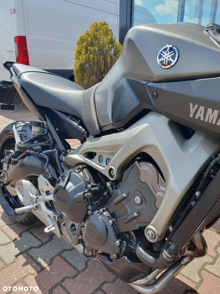 Yamaha MT - 6