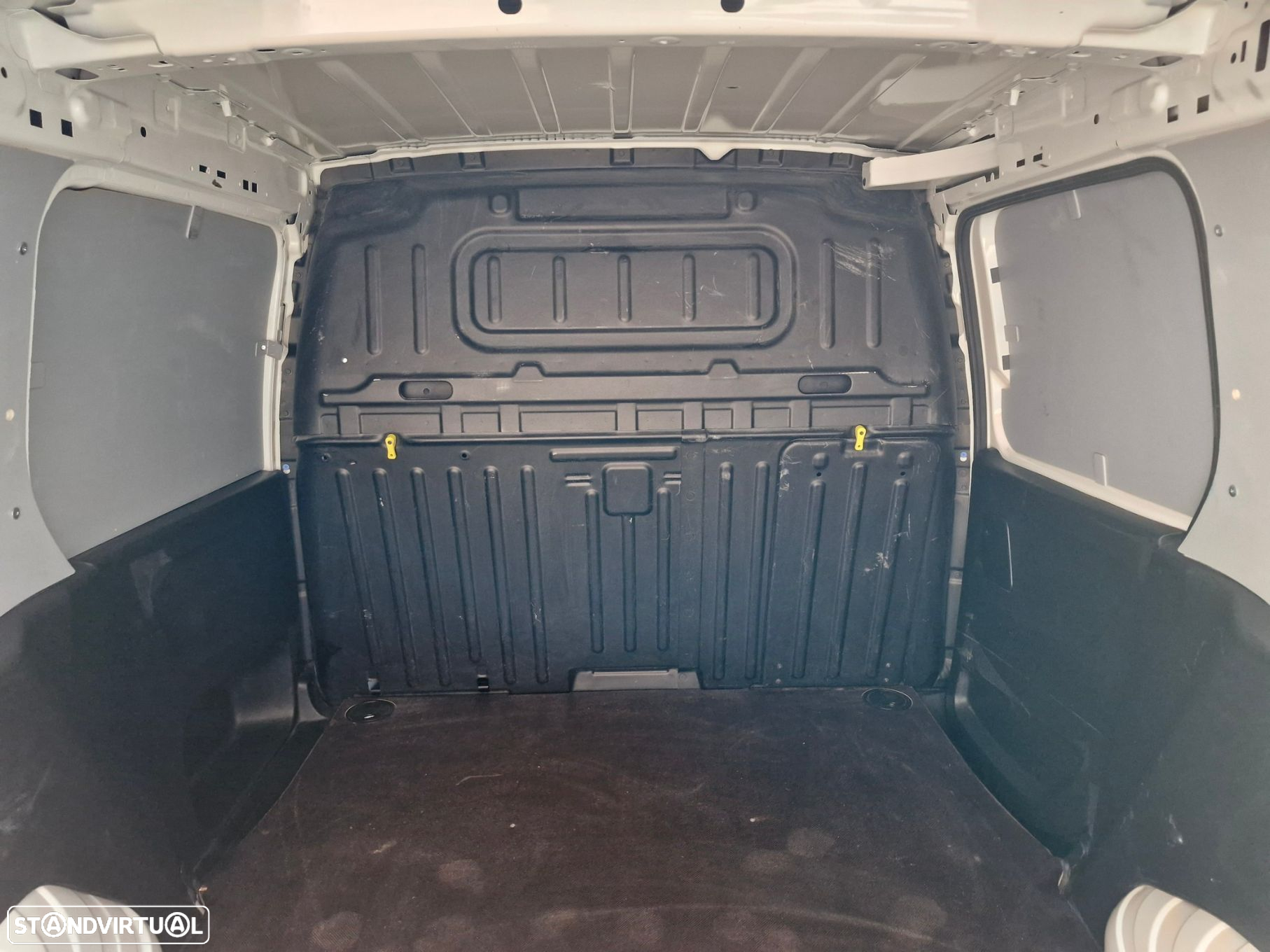 Peugeot Partner 1.5 BlueHDi Premium Standard - 21