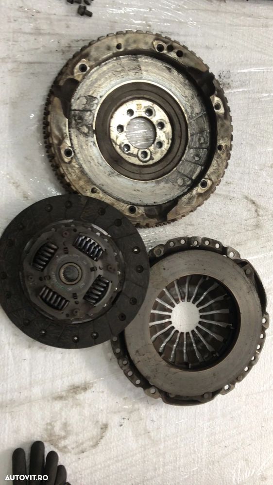 Kit Ambreiaj 1.5 dci Dacia Sandero Stepway, Renault Clio 4, captur kangoo nissan micra 5 302050736r