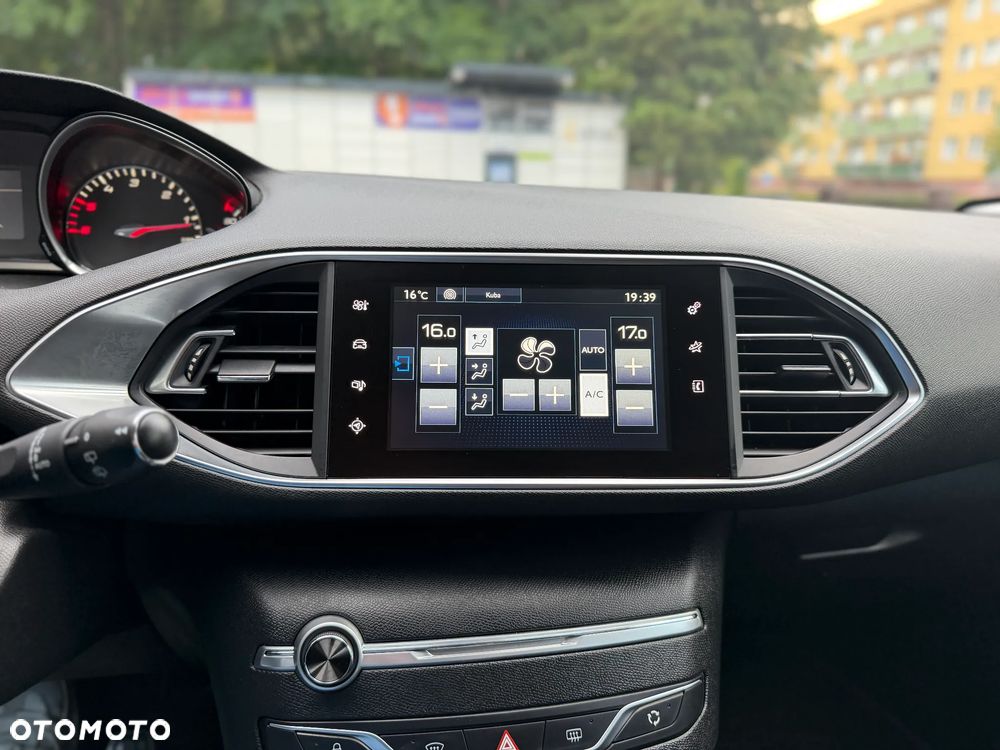 Peugeot 308 2.0 Blue HDi Allure S&S - 34