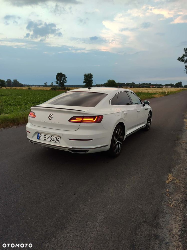 Volkswagen Arteon 2.0 TDI SCR DSG R-Line - 11
