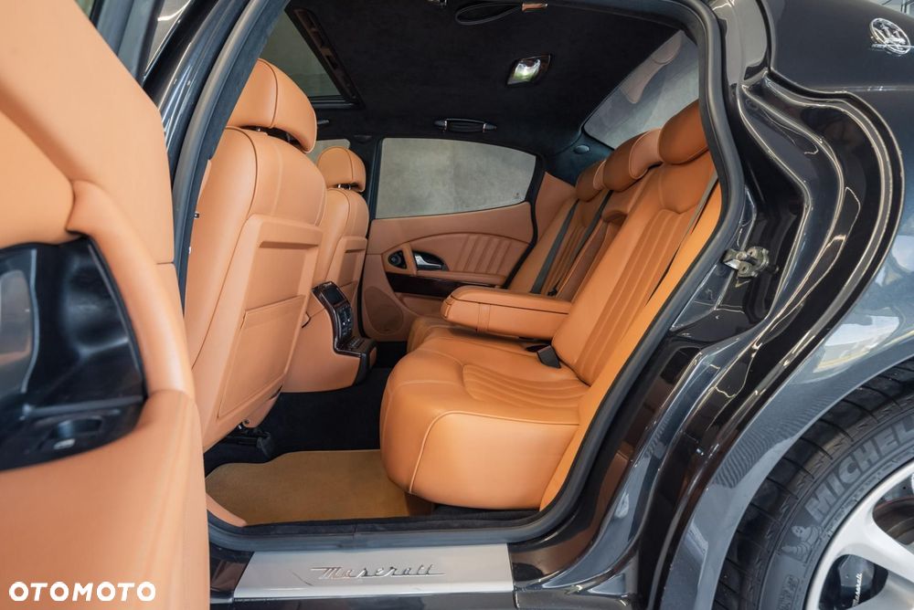 Maserati Quattroporte - 14