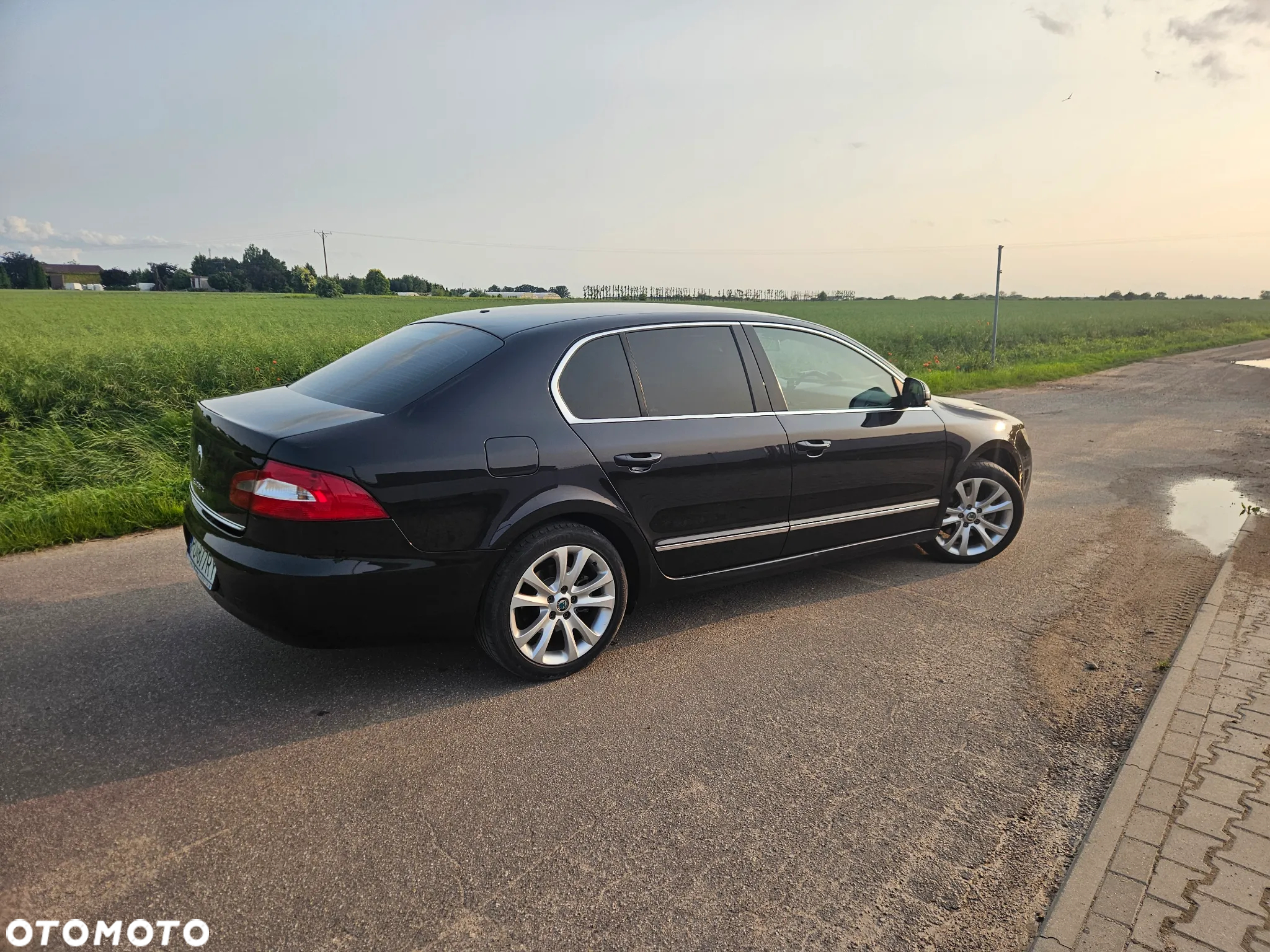 Skoda Superb 2.0 TDI Elegance DSG - 4