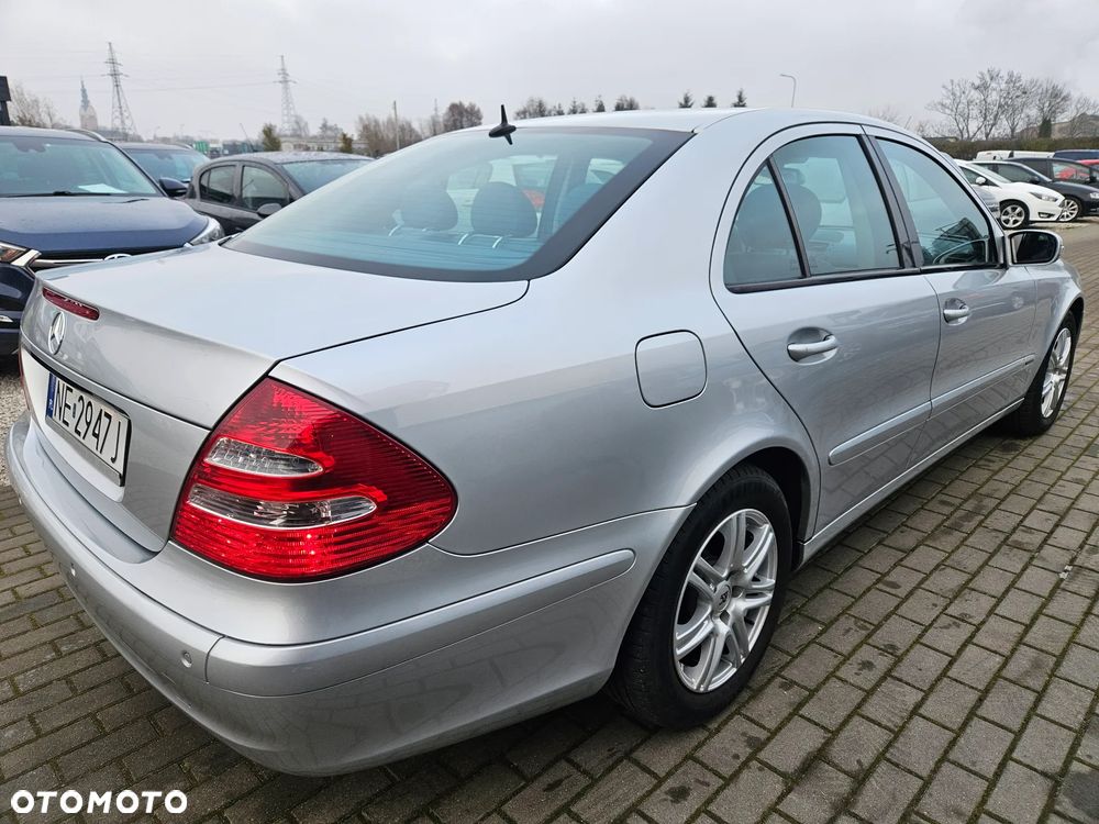 Mercedes-Benz Klasa E 200 Kompressor Automatik Classic - 4