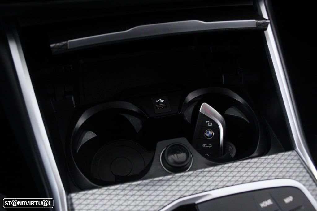 BMW 320 d Touring Pack M Auto - 29