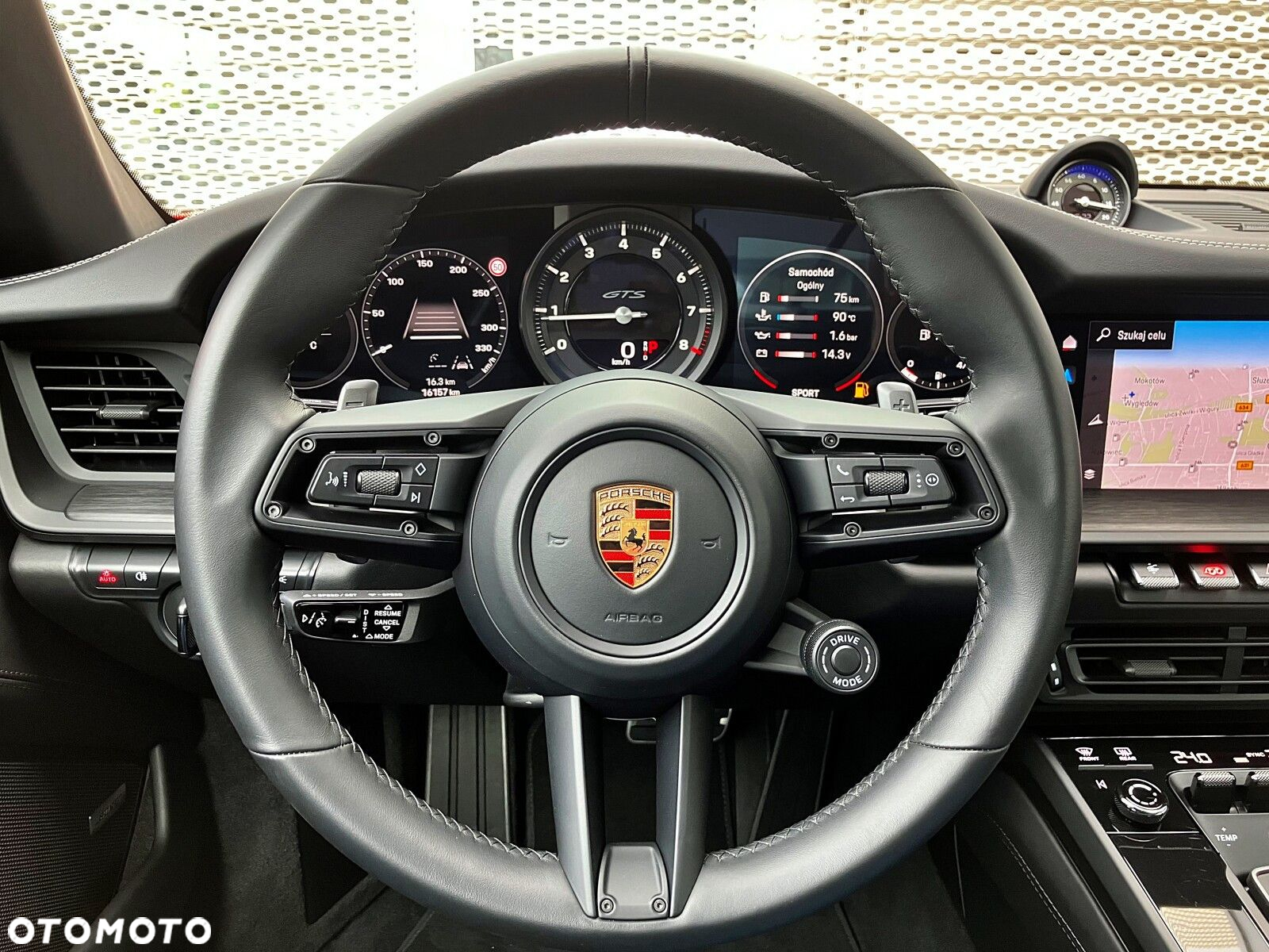 Porsche 911 Carrera 4 GTS Cabrio - 22