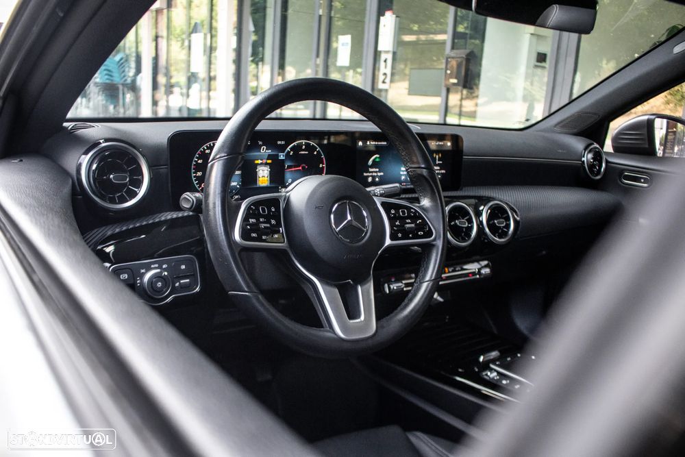 Mercedes-Benz A 180 d 8G-DCT Progressive - 34