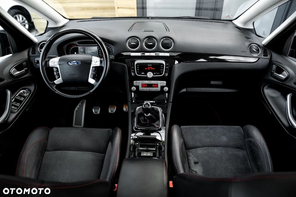 Ford S-Max 2.5 Titanium - 28