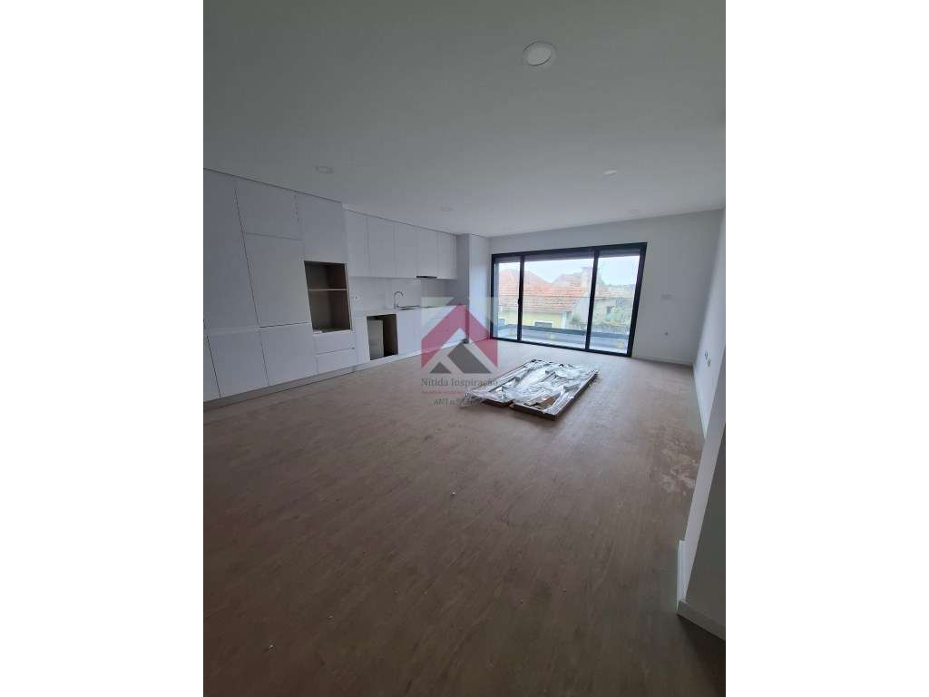 Apartamento T2 + 1 com varanda em Esgueira, Aveiro - Grande imagem: 2/39