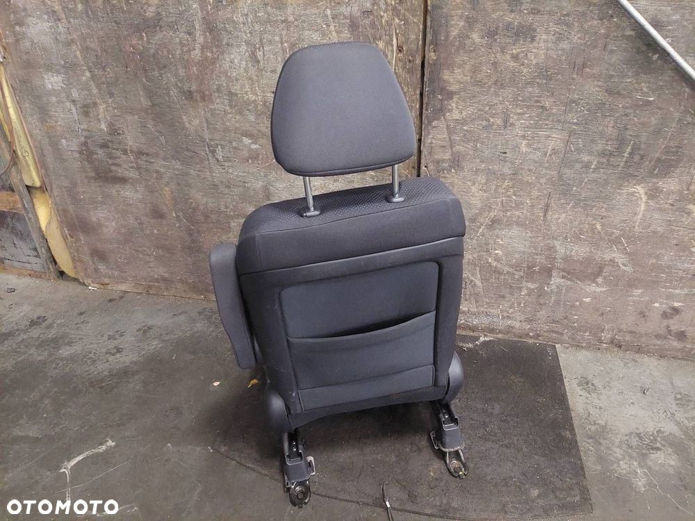 FOTEL PRAWY PRZÓD  HONDA CR-V III UK - 3