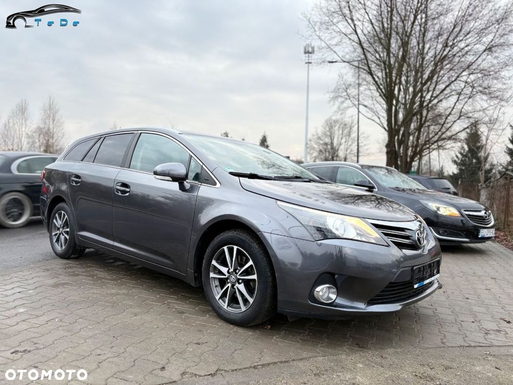 Toyota Avensis 2.0 D-4D Sol plus+NAVI - 6