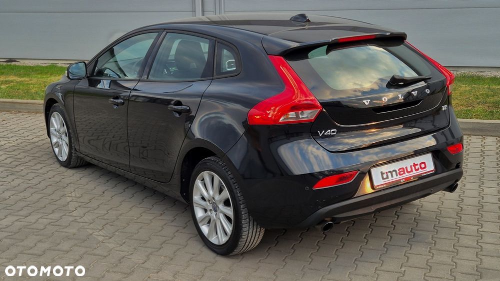 Volvo V40 T3 Momentum - 29