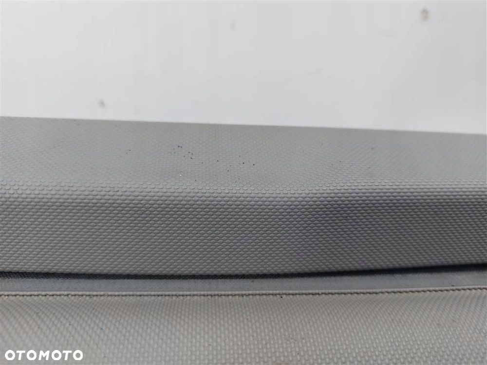 Roleta bagażnika Kia Sorento I 2002-2009 - 10