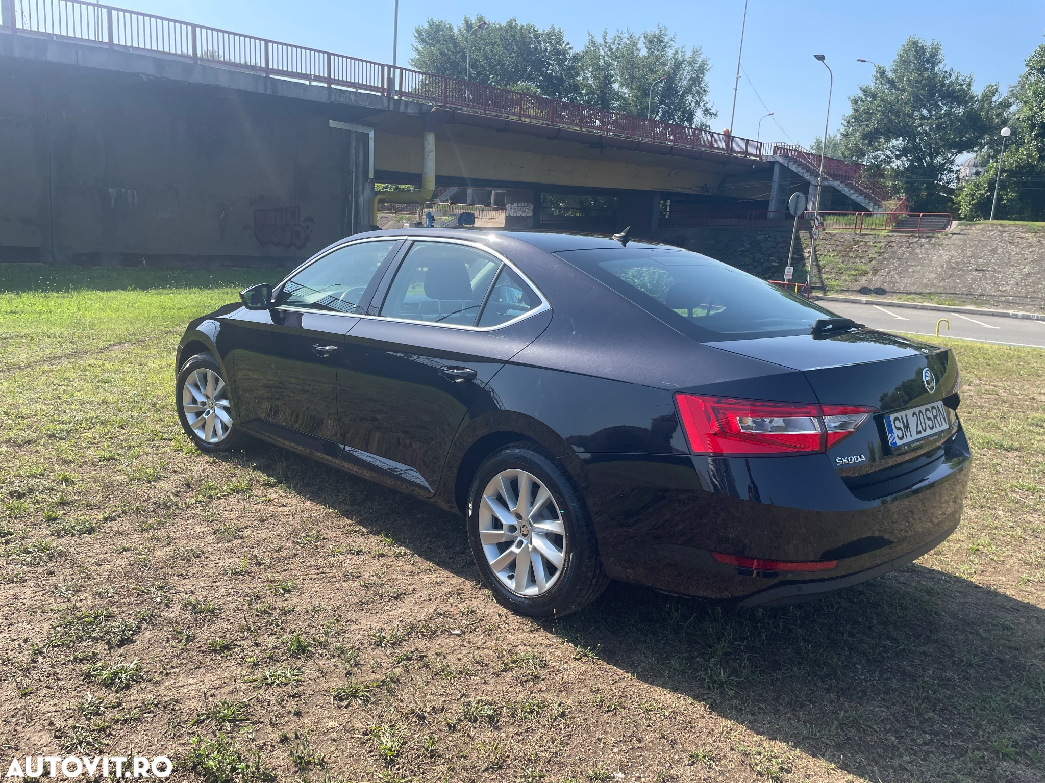 Skoda Superb 2.0 TDI DSG 4X4 Ambition - 7