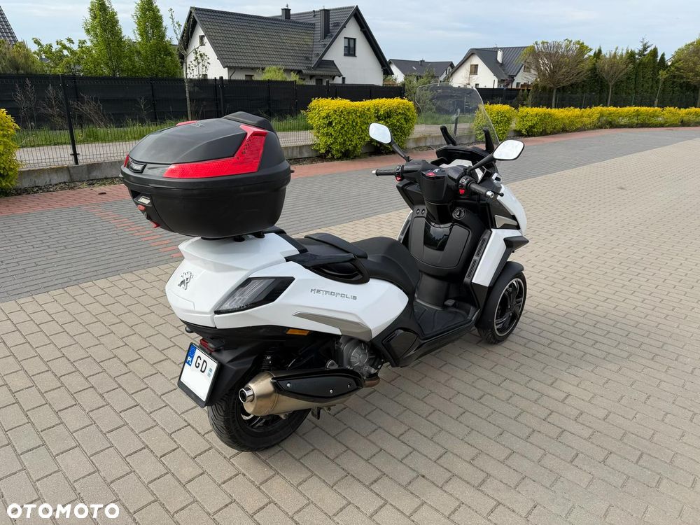 Peugeot Metropolis - 4