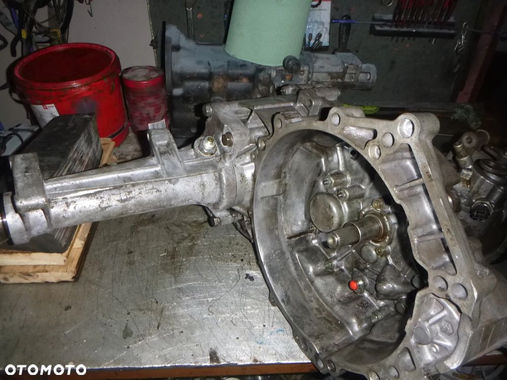 SKRZYNIA BIEGÓW VW T4 1.9D TD 2.4D AYF PO REGENERACJI