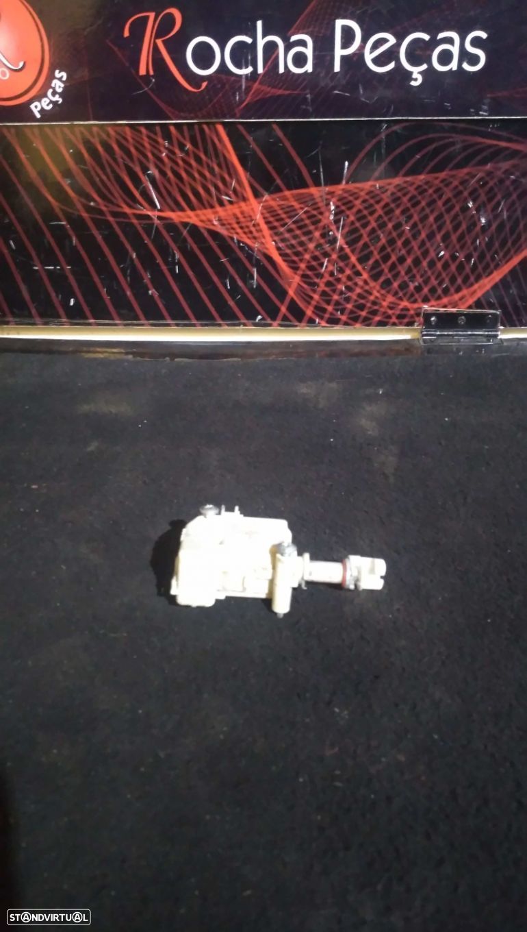 Fecho Da Tampa Do Combustivel Volkswagen Passat Variant (3B5) - 1