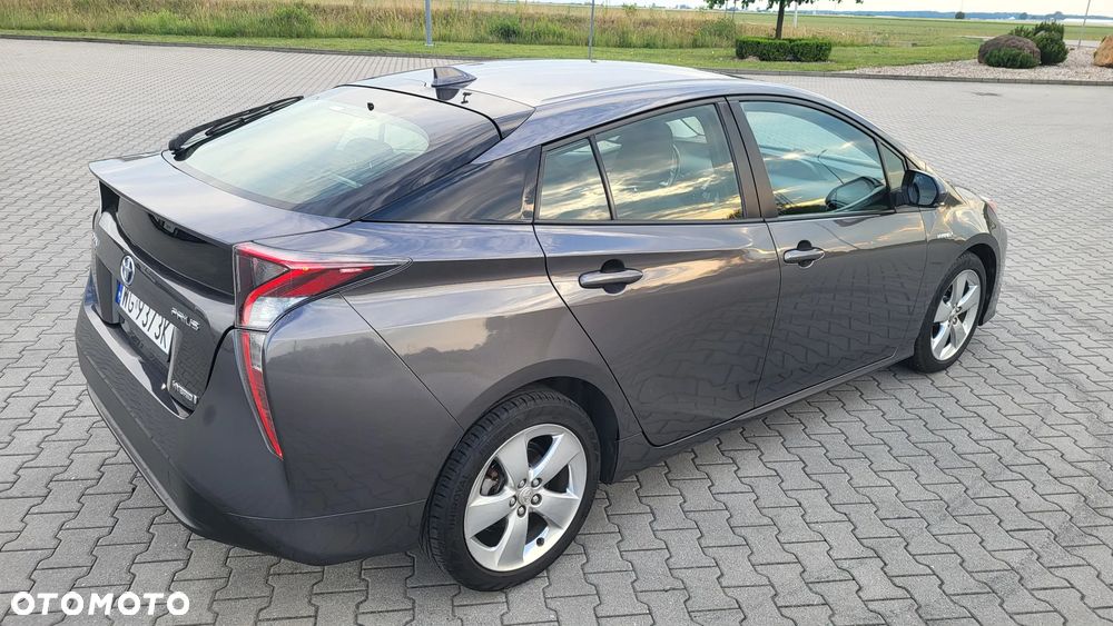 Toyota Prius Hybrid - 7