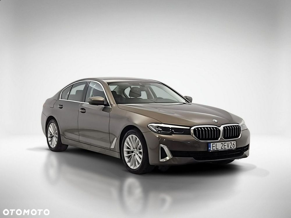 BMW Seria 5 530i xDrive mHEV Luxury Line - 8
