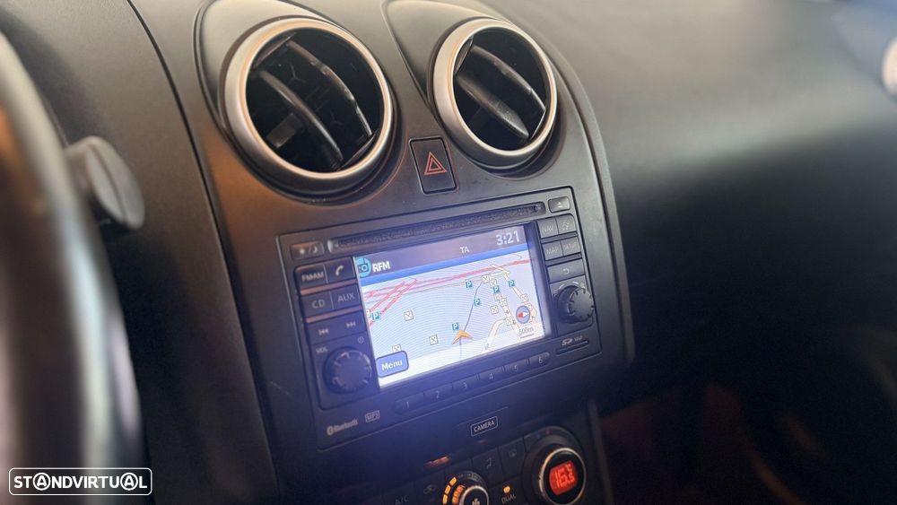 Nissan Qashqai 1.5 dCi TEKNA - 12