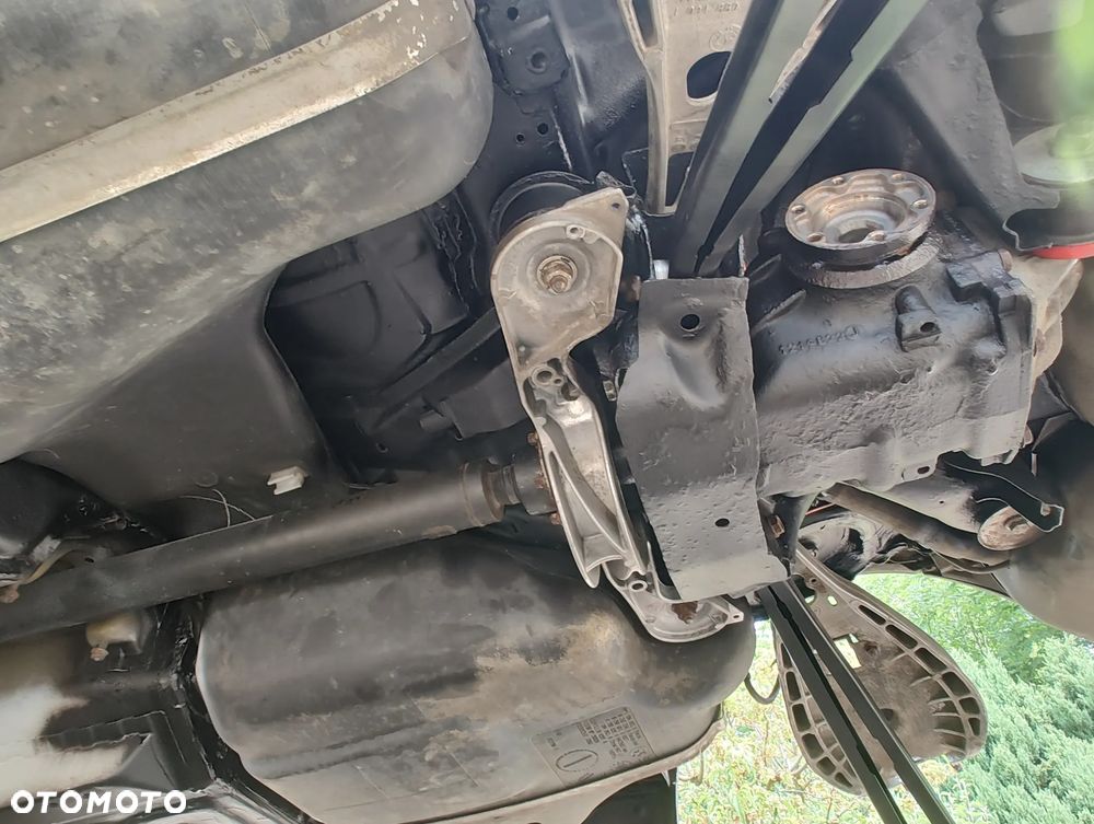 BMW Seria 3 - 36