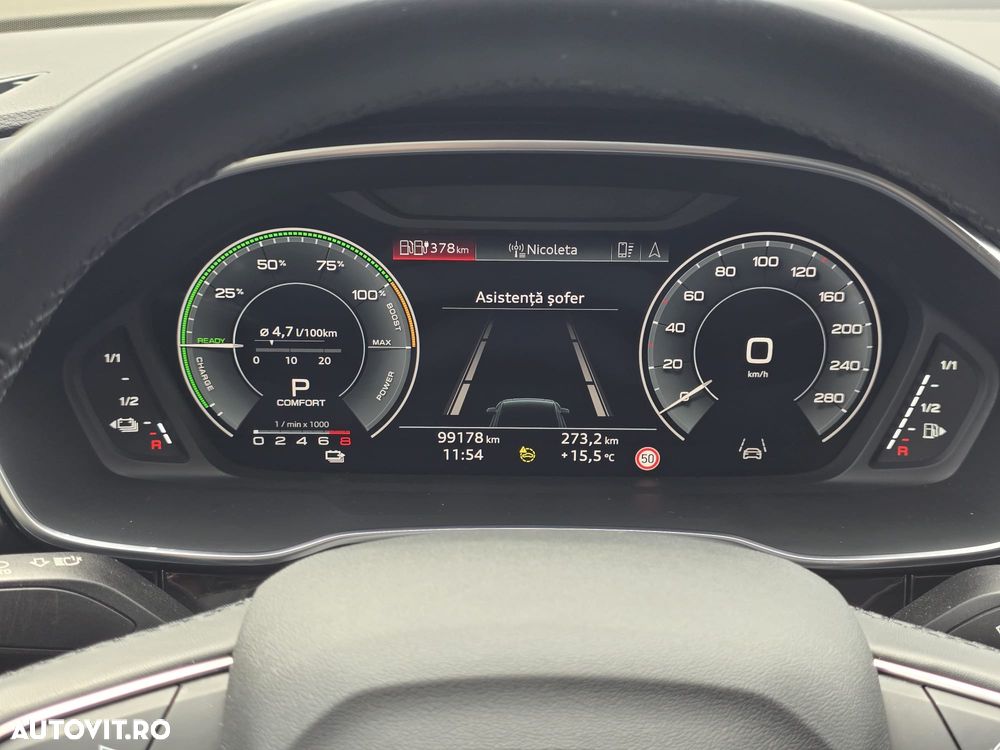 Audi Q3 45 TFSIe S tronic - 12