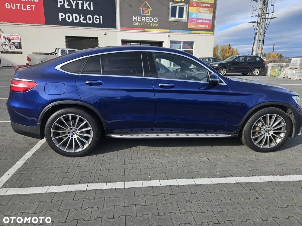Mercedes-Benz GLC 300 4Matic 9G-TRONIC AMG Line - 3