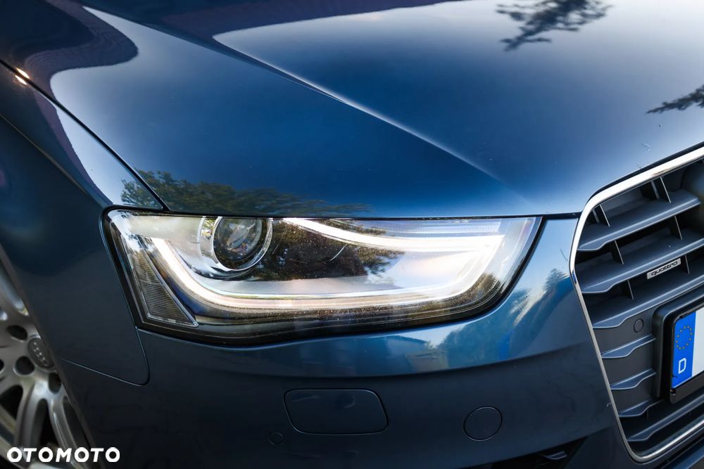 Audi A4 Avant 2.0 TDI DPF clean diesel quattro S tronic S line Sportpaket - 5