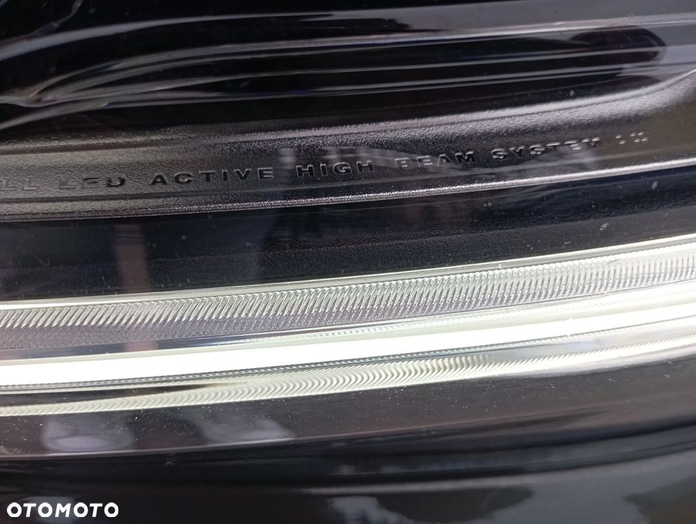 Volvo V60 D4 Momentum Pro - 31