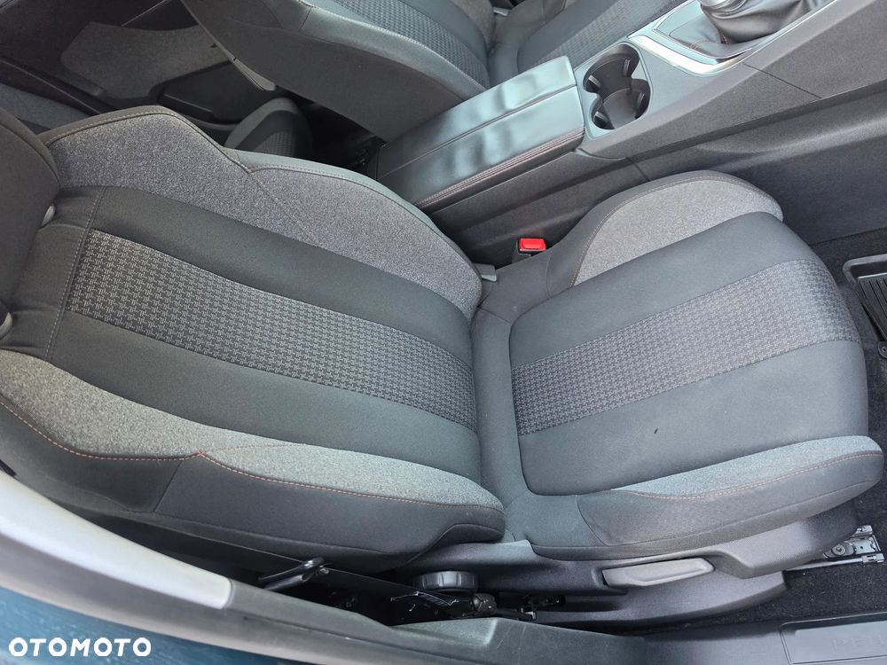 Peugeot 5008 1.2 PureTech Access - 22