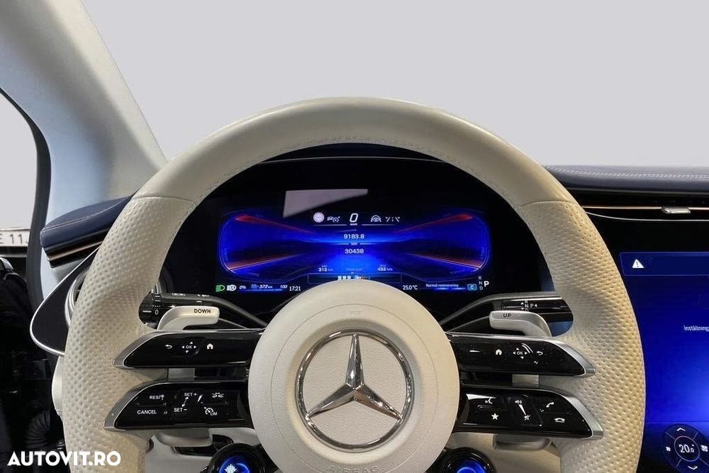 Mercedes-Benz EQE AMG 43 4MATIC - 10