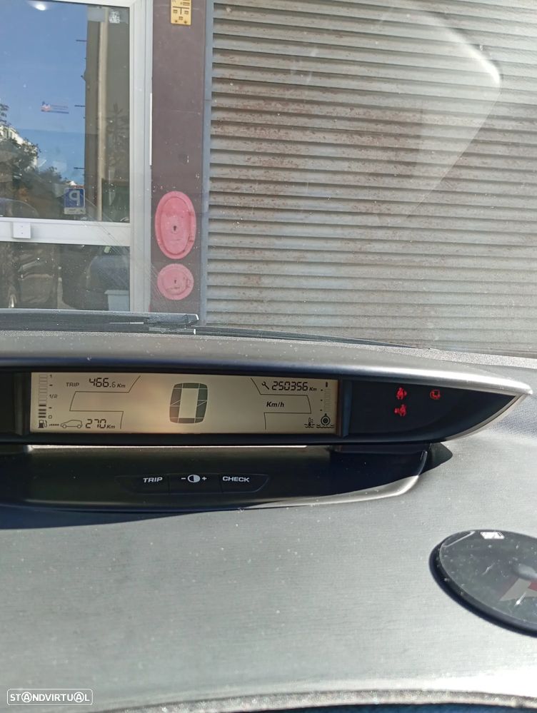 Citroën C4 - 4