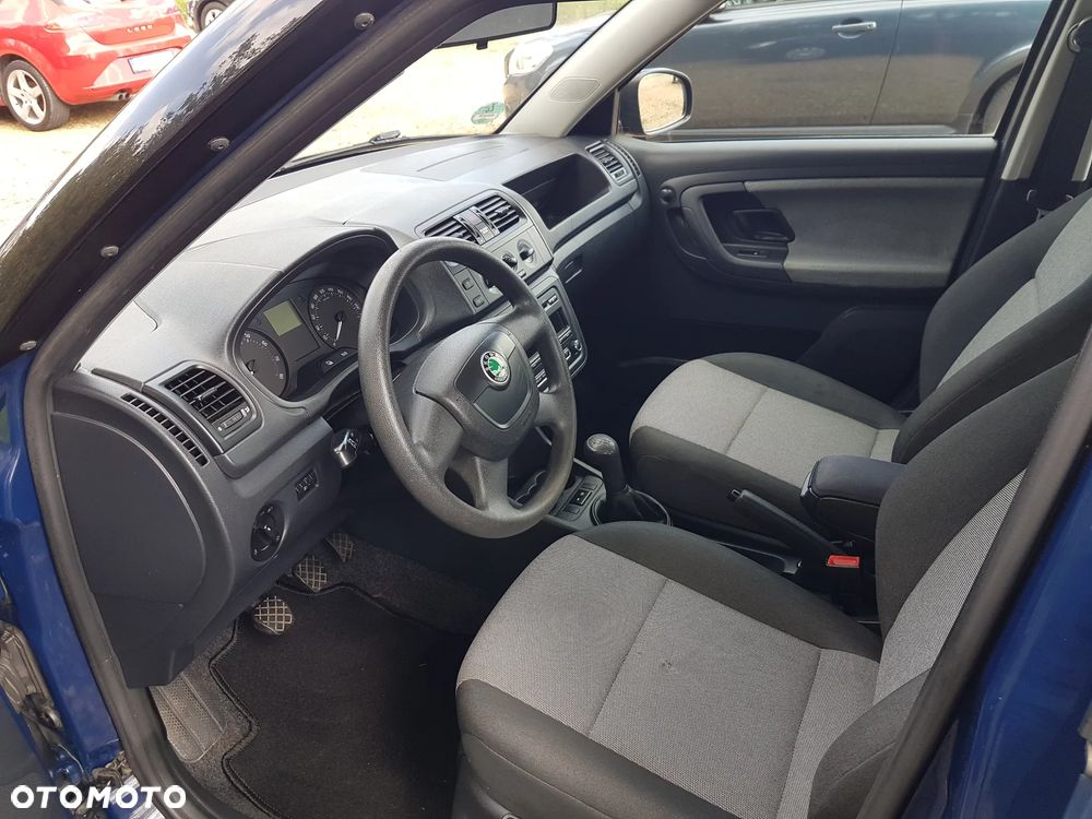 Skoda Fabia 1.2 HTP SPECIAL - 11